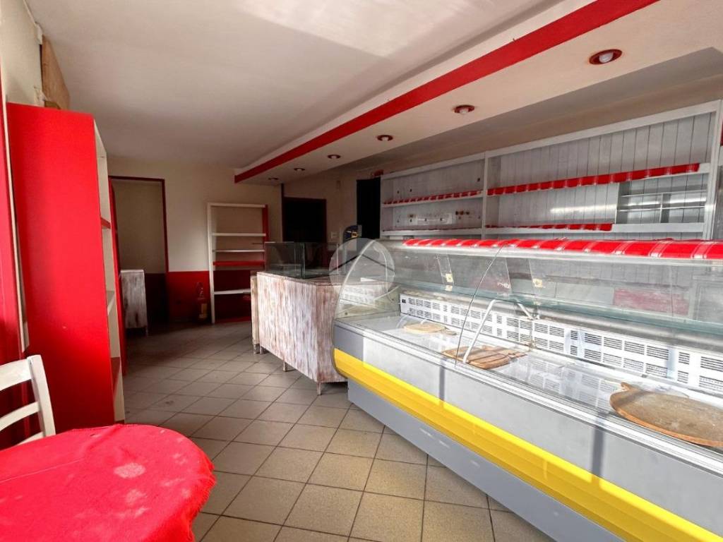 Palazzo / stabile a Biella in Via Santuario D'Oropa, 202 - Foto 4