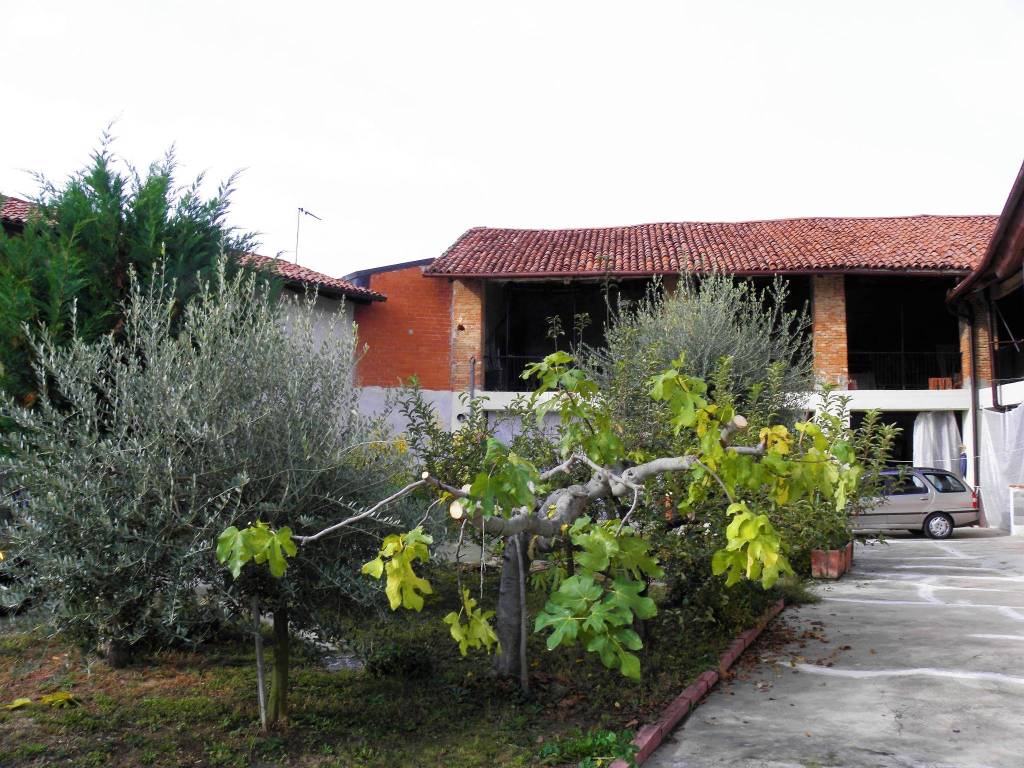 Rustico / casale a Camerano casasco in Via Retro Chiesa, 9 - Foto 3
