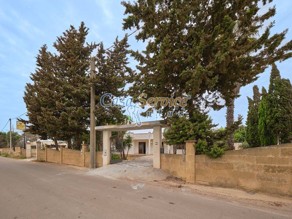 Villa a Racale in Strada Vicinale Mariche - Foto 2