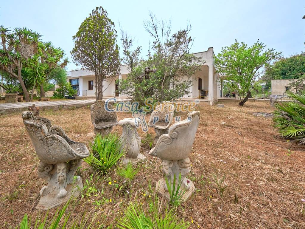 Villa a Racale in Strada Vicinale Mariche - Foto 3