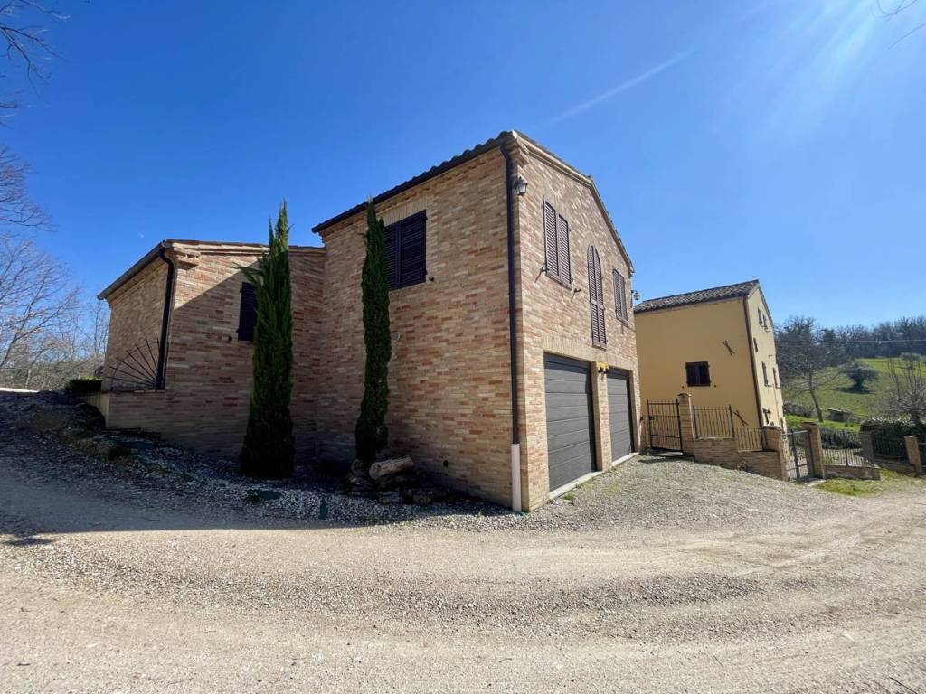 Rustico / casale a Cessapalombo in Strada Provinciale di Cingoli - Foto 4