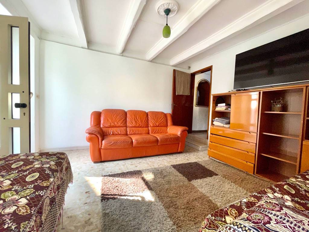 Casa indipendente a Civitanova marche in Via della Fontanella, 6 - Foto 2