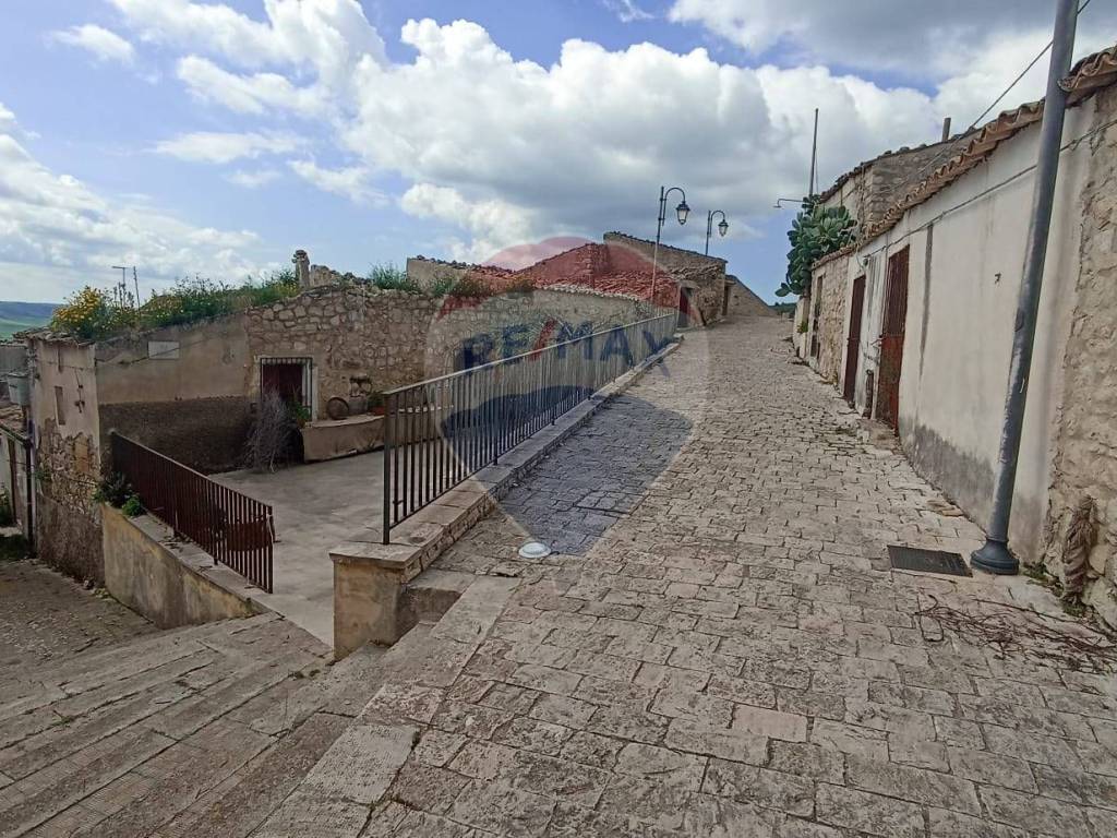 Casa indipendente a Giarratana in vincenzo bellini, 126 - Foto 5