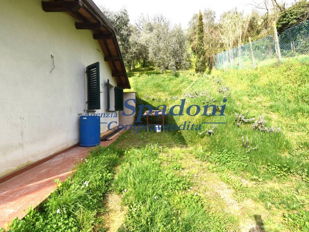 Villa a Massa e cozzile in Via Provinciale Colligiana - Foto 5