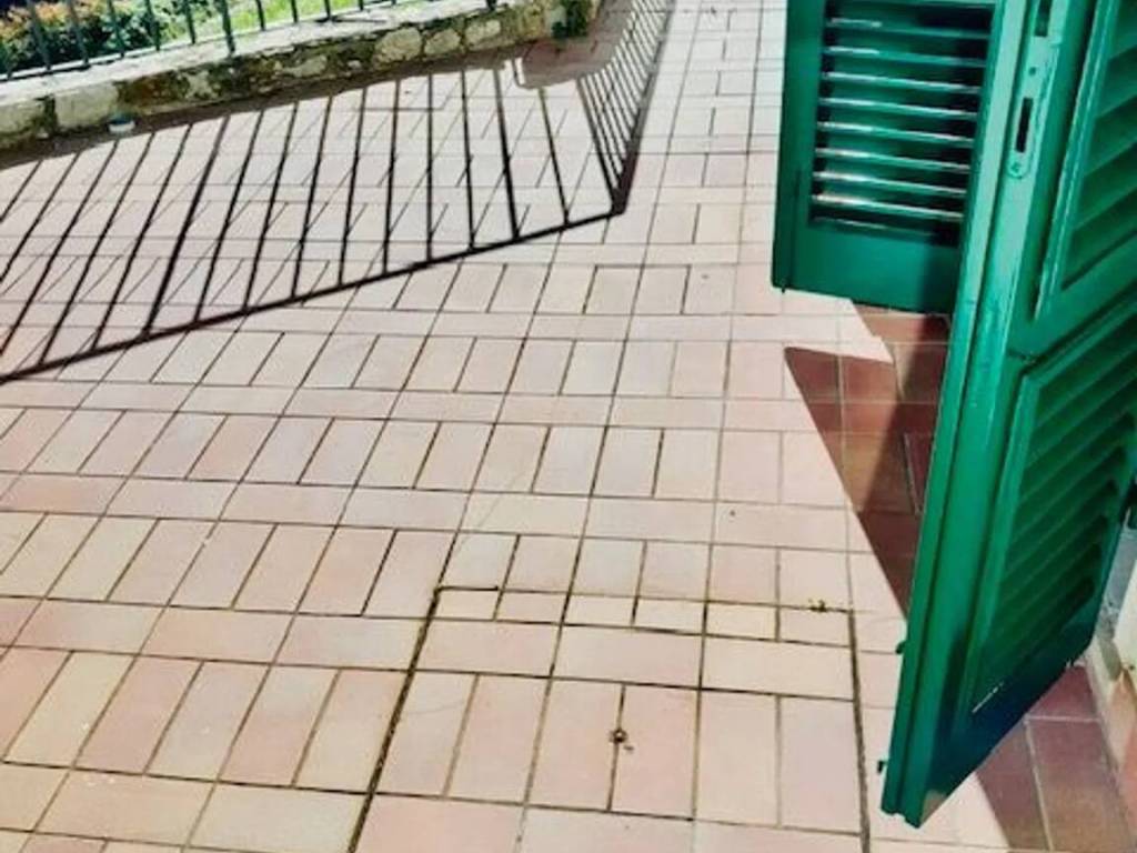 Villa a Poggio a caiano in Traversa Di Carmignano S.N.C. - Foto 5