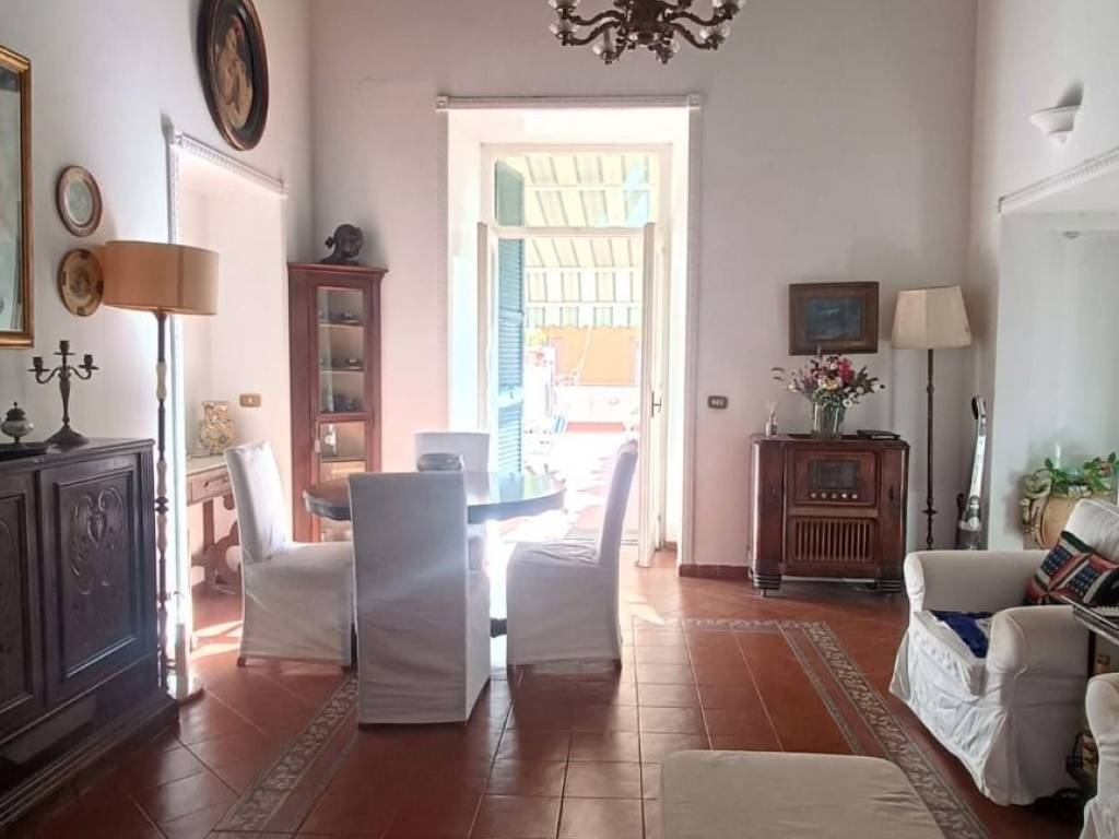 Appartamento a Napoli in Via della Croce Rossa, 35 - Foto 5