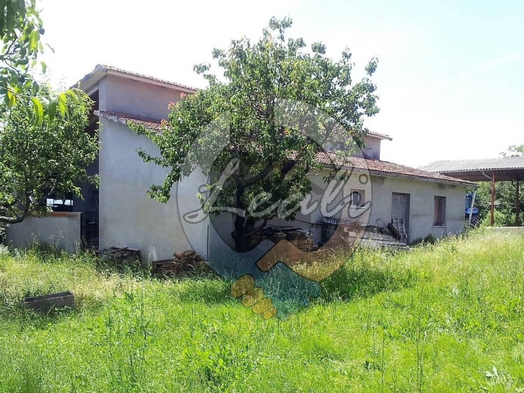 Rustico / casale a Tolentino in C.DA PATERNO - Foto 4