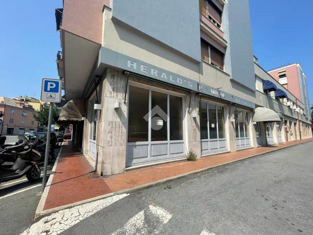 Appartamento a Albisola superiore in Corso Giuseppe Mazzini, 9 - Foto 5