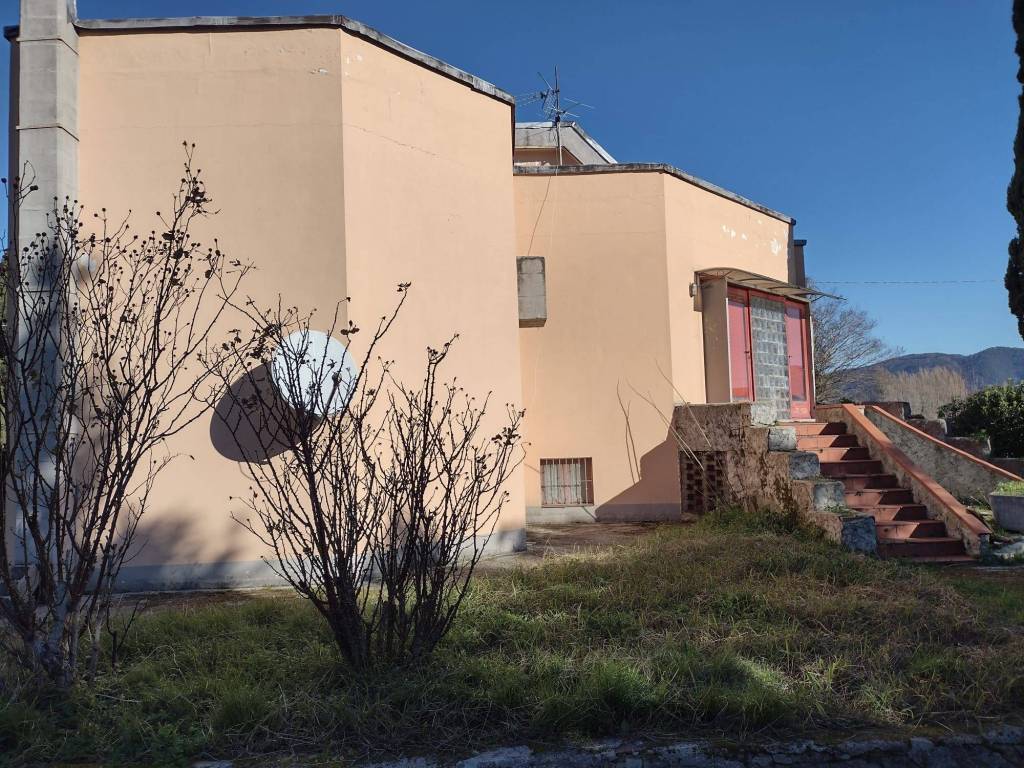 Villa a San giuliano terme in Via Edmondo De Amicis Arena Metato, 52 - Foto 3