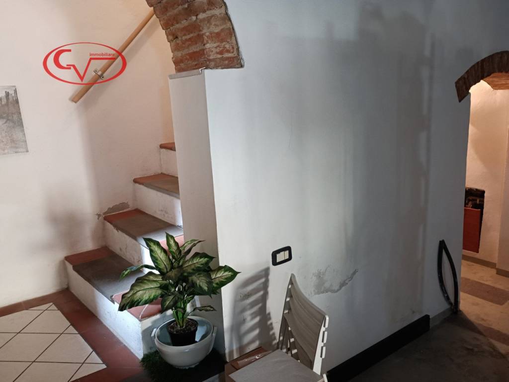 Casa indipendente a Montevarchi in Via Marzia - Foto 5