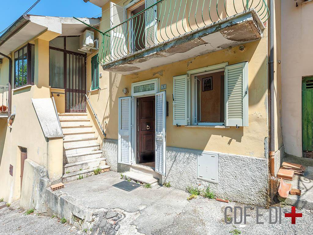 Casa indipendente a Rieti in Via Fonte Coppa - Foto 3