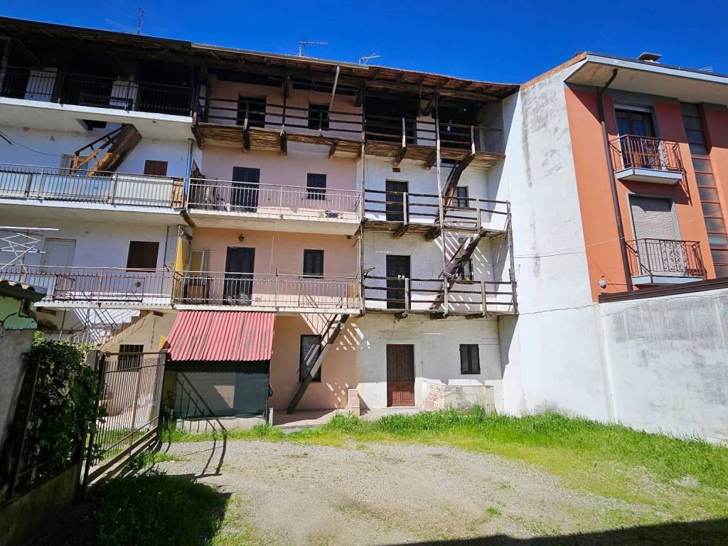 Casa indipendente a Borgomanero in Via Alessandro Manzoni - Foto 5