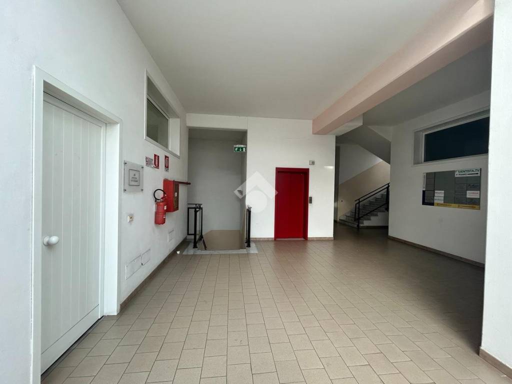 Immobile a Sarzana in Ufficio Via Giuncaro, 1 - Foto 3