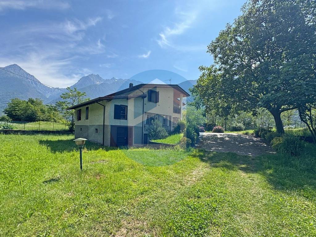 Villa a Sonico in Via Miravalle, SONICO - Foto 2