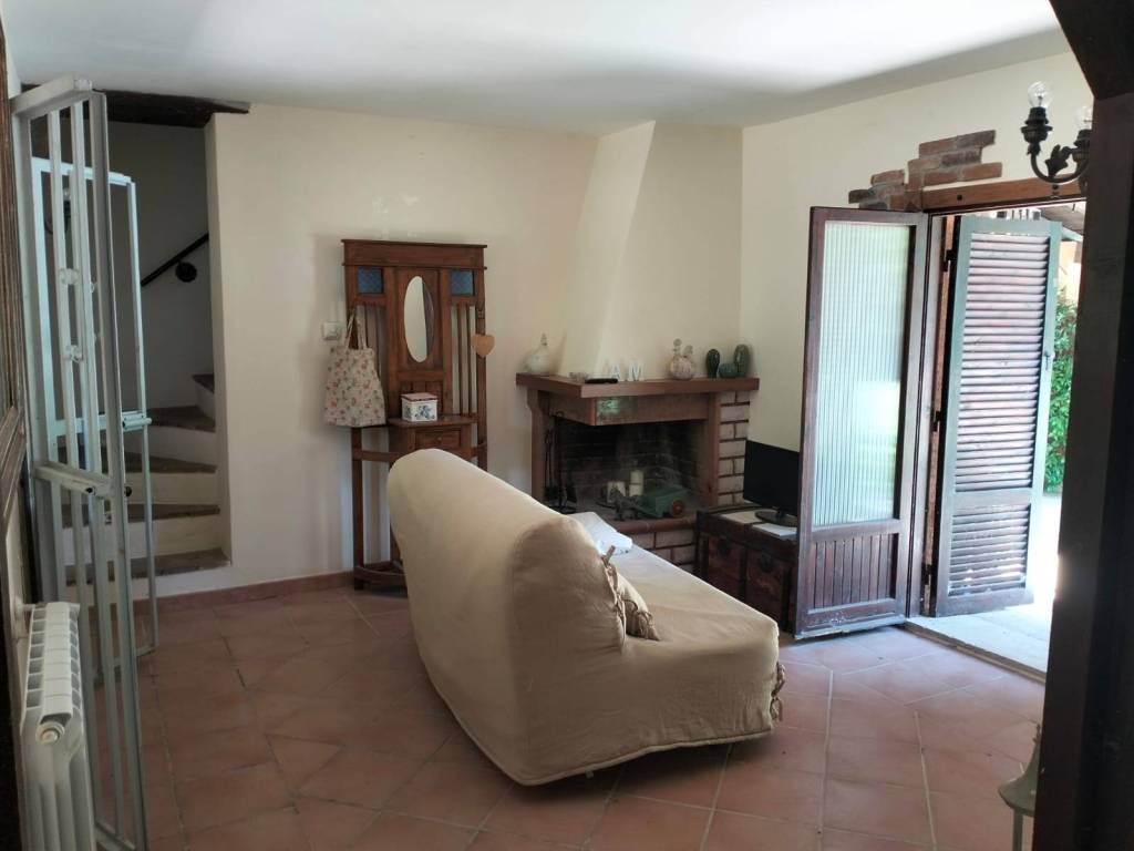 Rustico / casale a Narni in Strada Di Valle Montanara S.N.C. - Foto 4