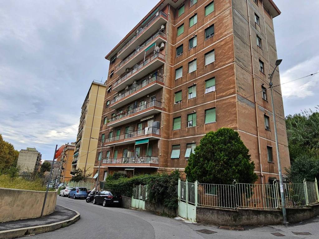 Appartamento a Genova in Via Guido Agosti - Foto 2