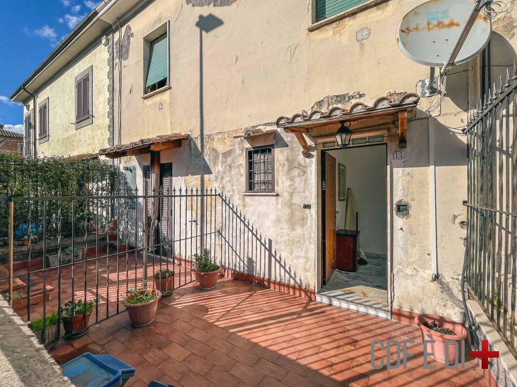 Appartamento a Castelnuovo di farfa in Via Roma - Foto 3