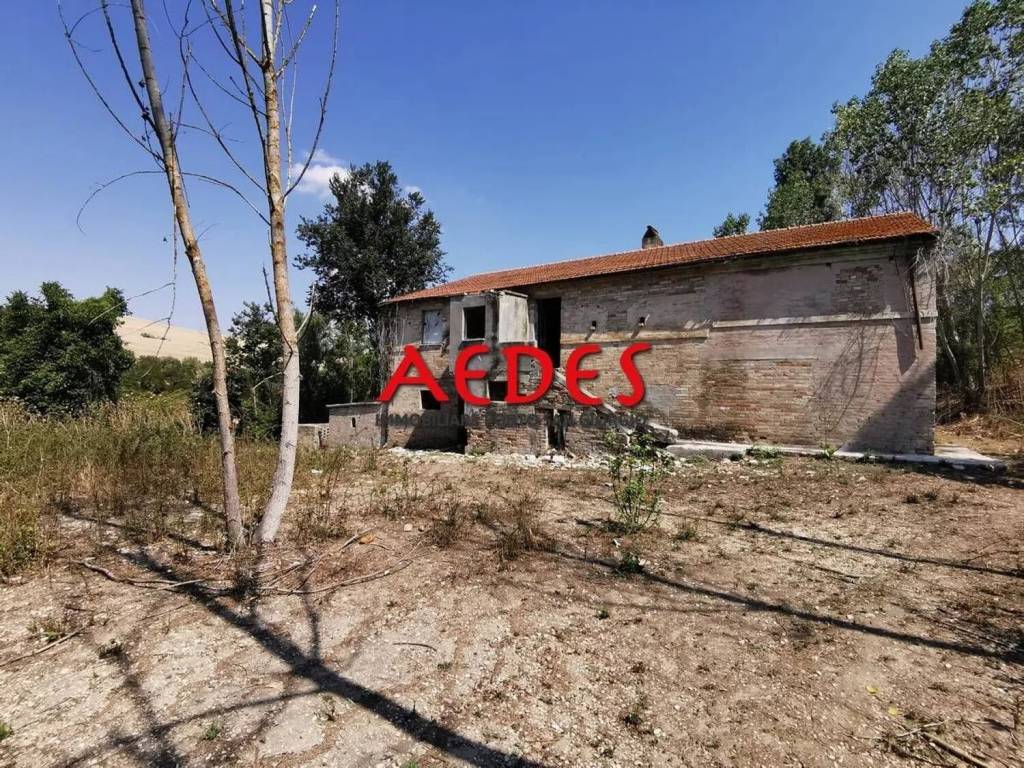 Rustico / casale a Monterubbiano in Contrada Fonterrante - Foto 2