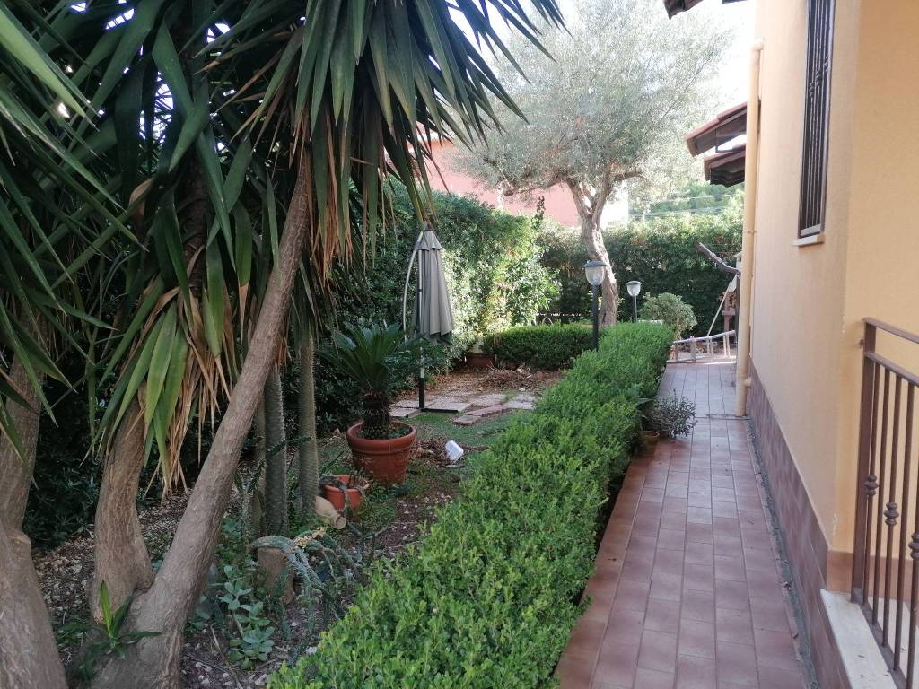 Villa a Carini in Via delle Farfalle - Foto 2