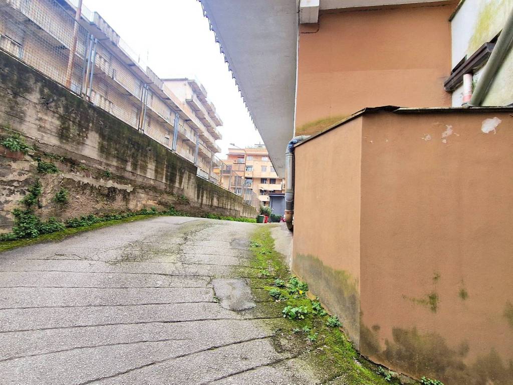 Box / garage a Avellino in Via Tagliamento, 242 - Foto 3