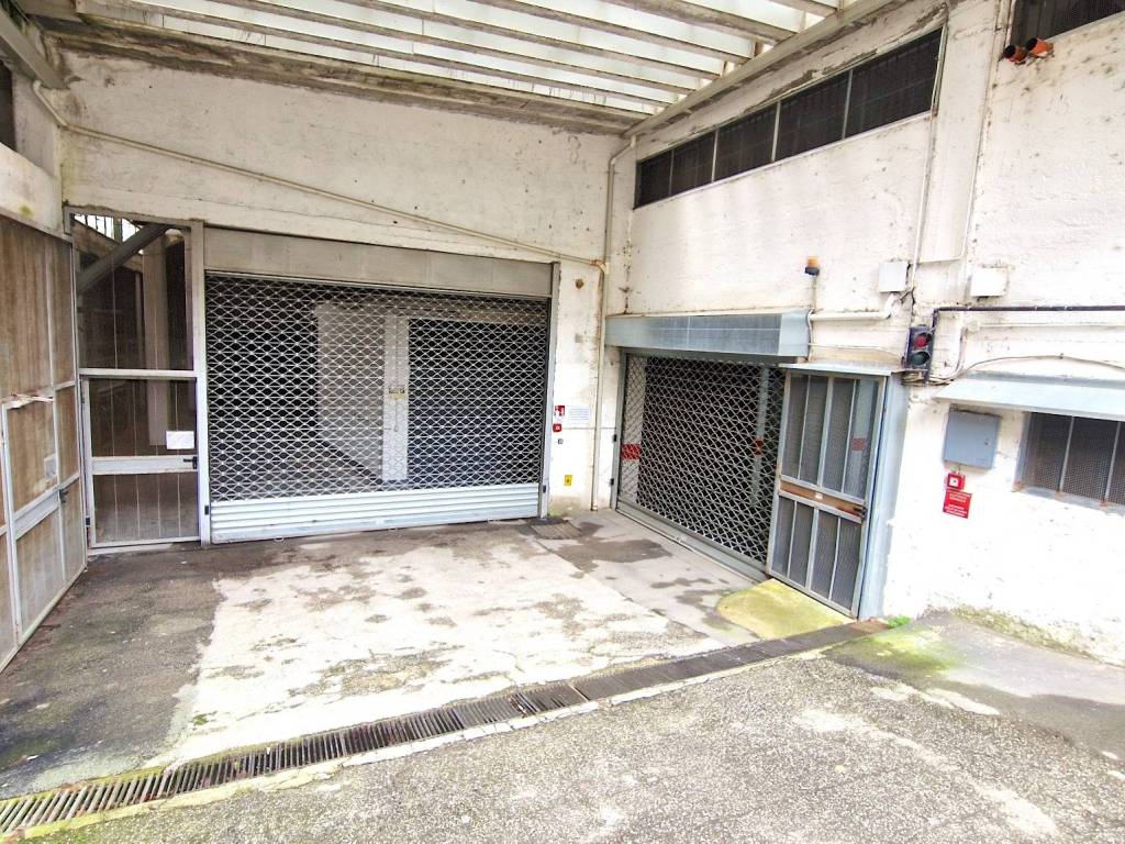 Box / garage a Avellino in Via Tagliamento, 242 - Foto 5