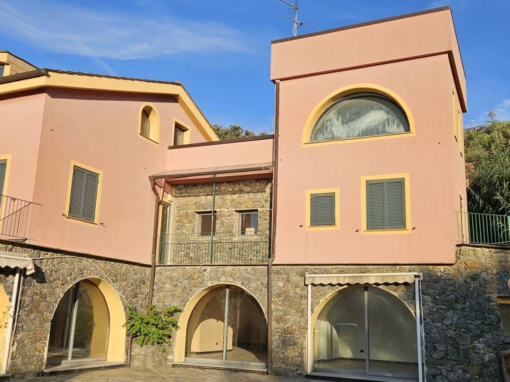 Villa a Savona in Via Ranco, 1 - Foto 2