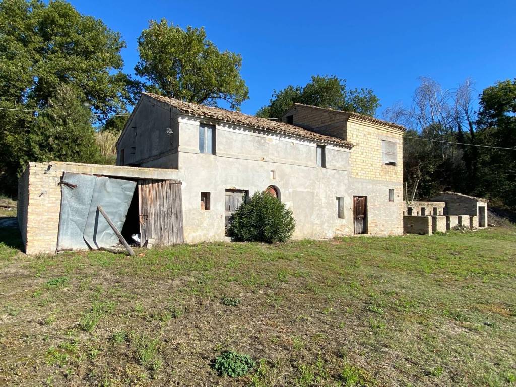 Casa indipendente a Montegiorgio in santa croce - Foto 2