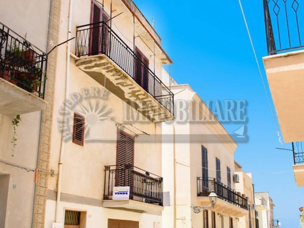 Casa indipendente a Castellammare del golfo in Via Re Federico - Foto 3