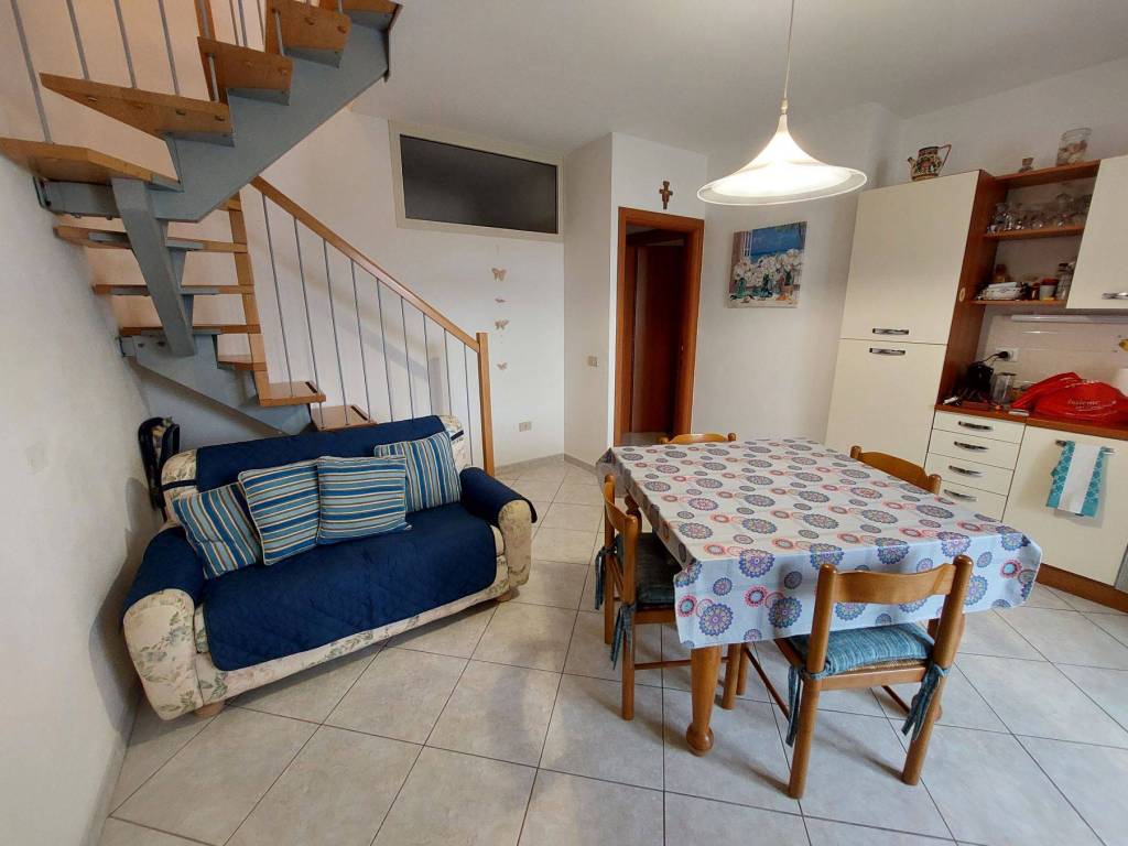 Appartamento a Rosignano marittimo in Via Arturo Toscanini - Foto 3