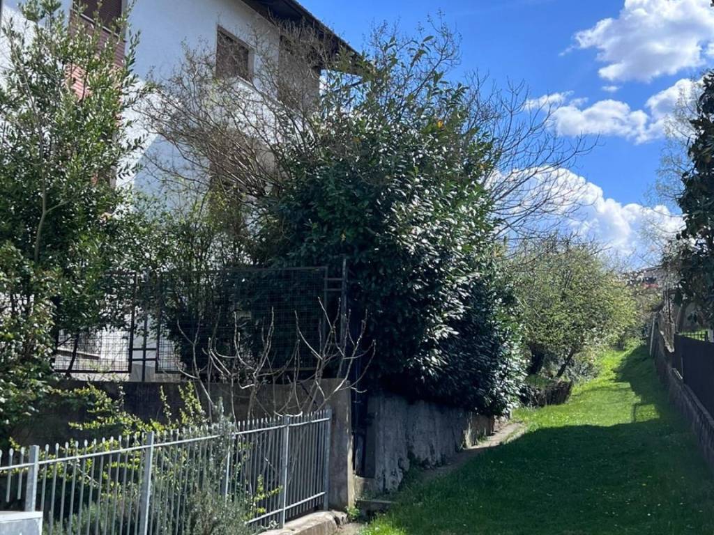 Casa indipendente a Alba in Strada Serre, 17 - Foto 2