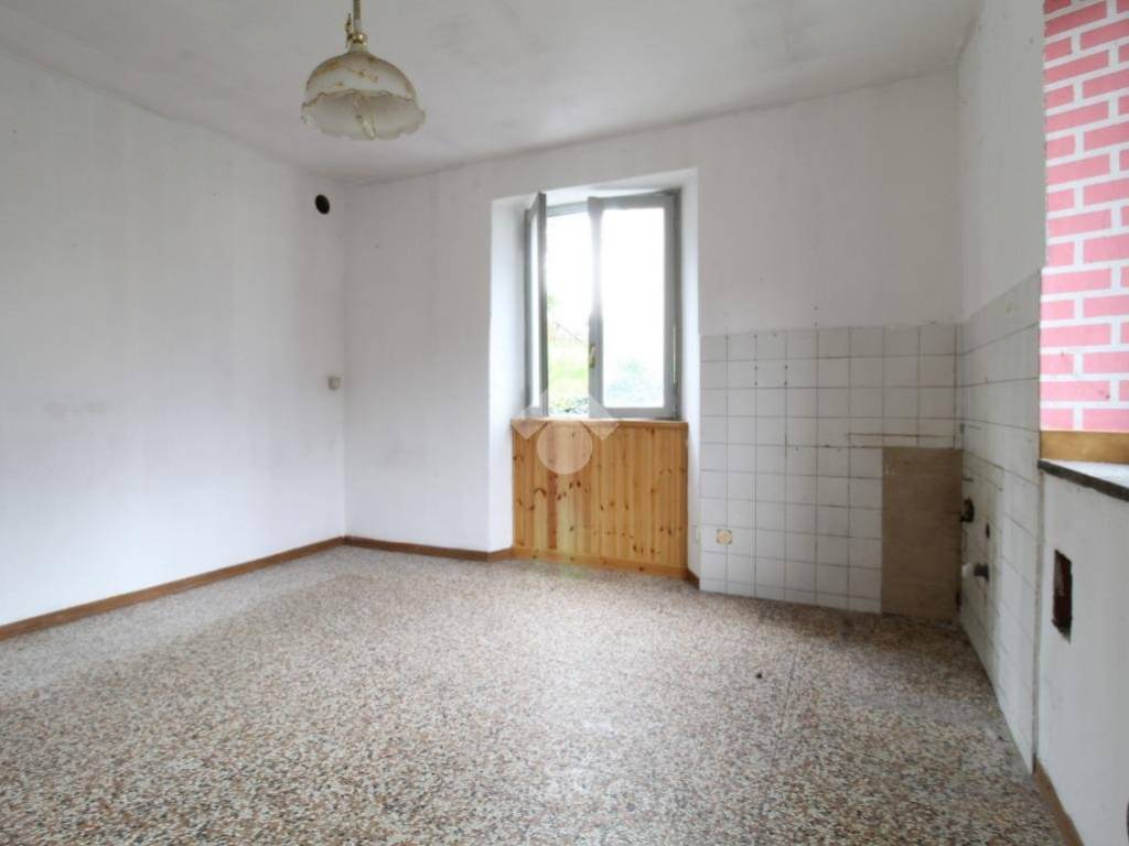 Villa a Primaluna in Via Umberto I, 14 - Foto 3