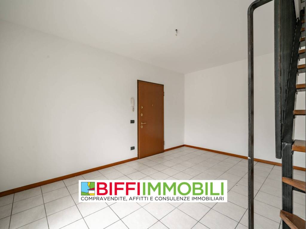 Appartamento a Erba in Via Giuseppe Verdi - Foto 5