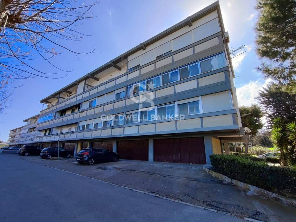 Appartamento a Brindisi in Via Amedeo Avogadro, 8 - Foto 4