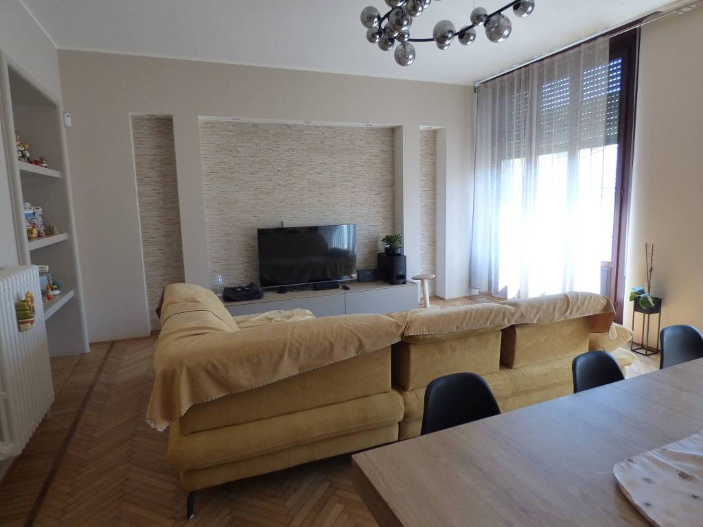 Appartamento a Vigevano in Piazza Alessandro Volta - Foto 2