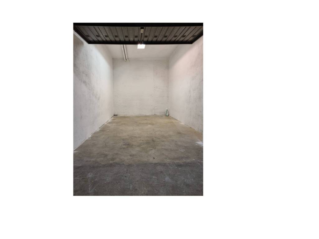 Box / garage a Trento in Via Alcide De Gasperi - Foto 2