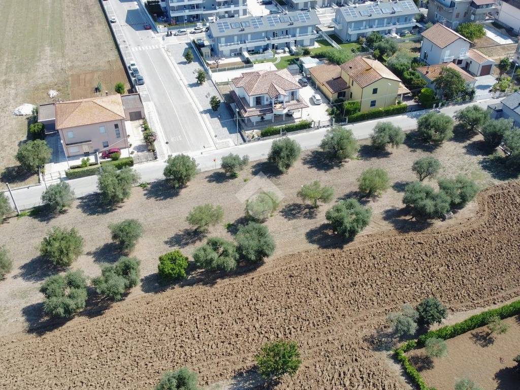 Terreno a Giulianova in Via Falgioni, 1 - Foto 3