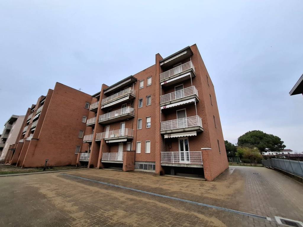 Appartamento a Casale monferrato in Via Evasio Comello, 68 - Foto 2