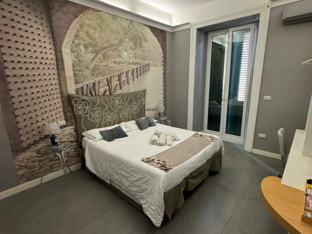 Appartamento a Napoli in Via Firenze - Foto 4