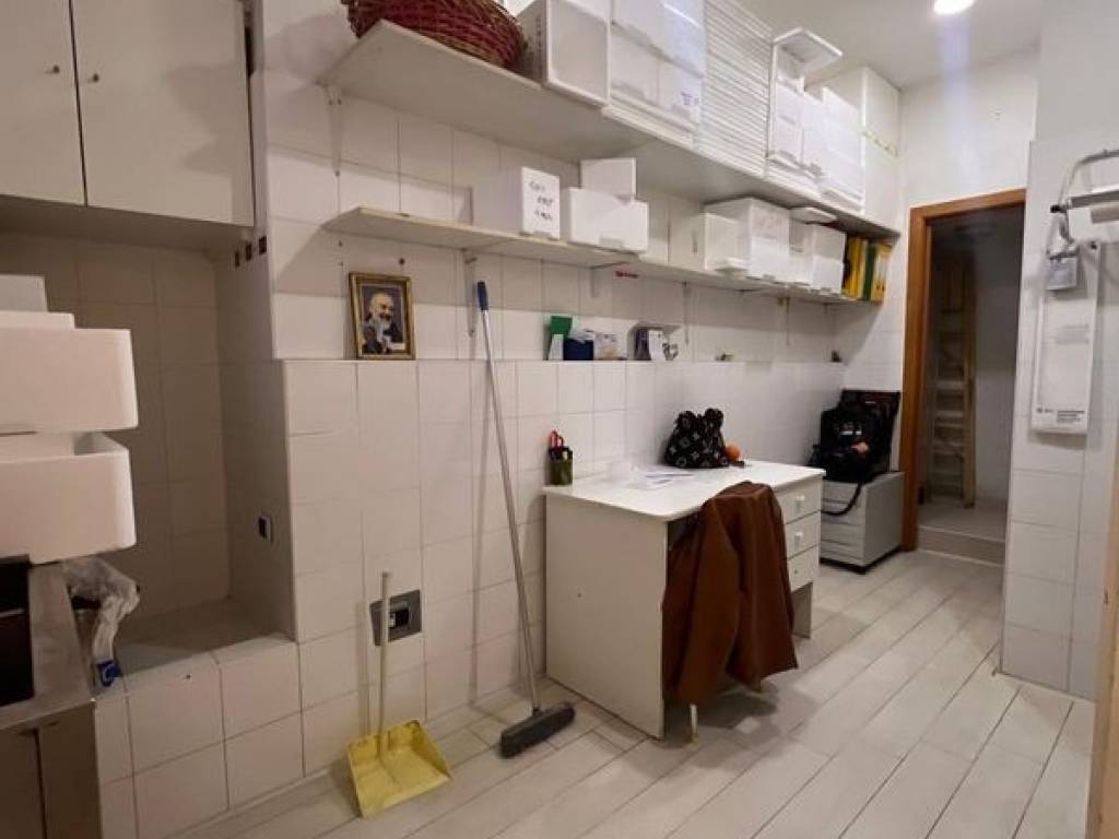 Immobile a Salerno in Via Medaglie d'Oro - Foto 2