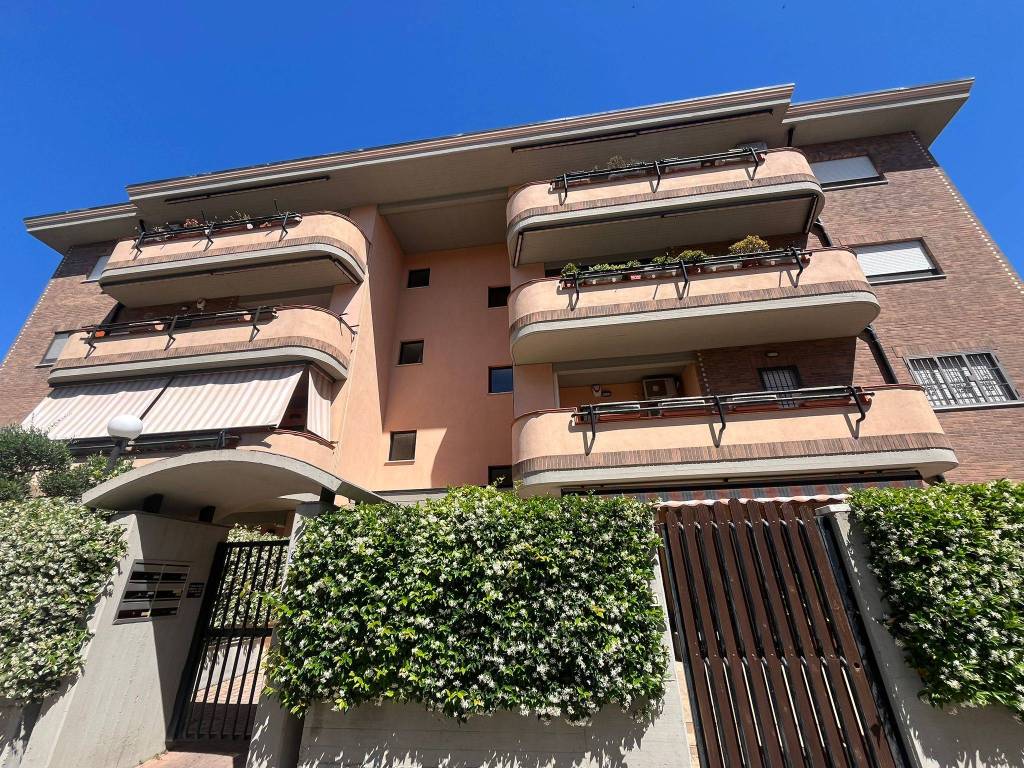 Appartamento a Aprilia in Via Caligola - Foto 3