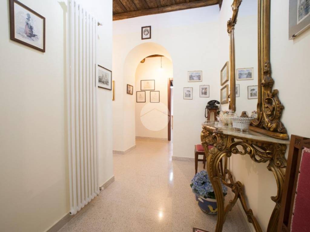 Appartamento a Viterbo in Piazza Mariano Buratti - Foto 3