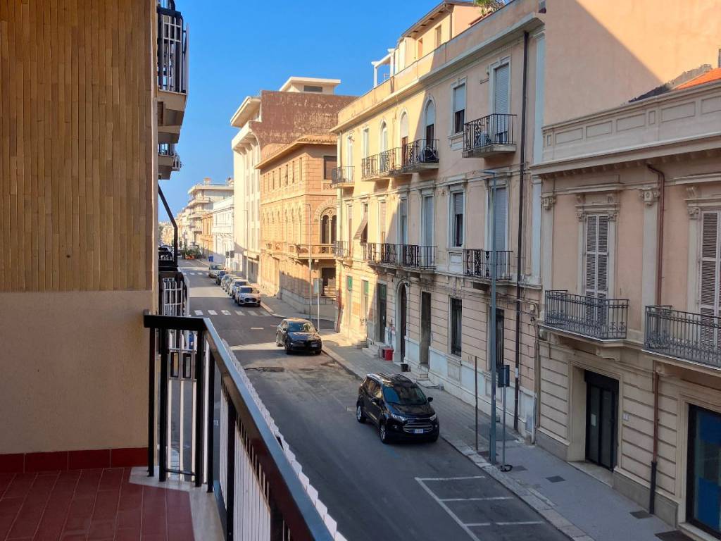 Appartamento a Reggio calabria in Largo Giuseppe Morisani - Foto 2
