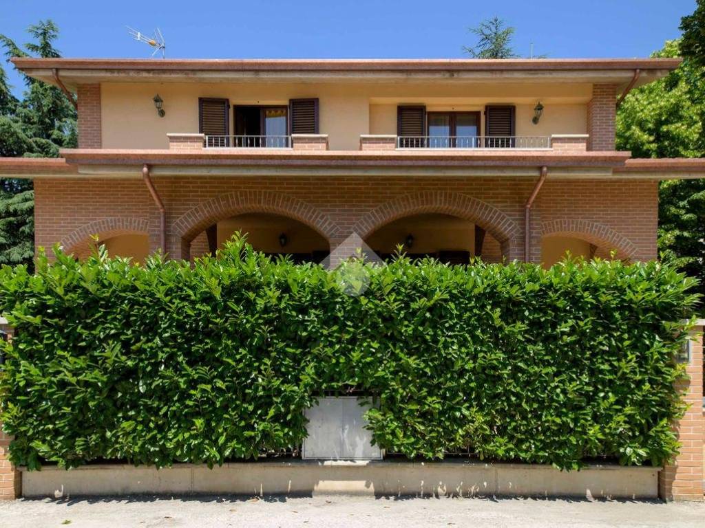 Villa a Gubbio in Via Perugina - Foto 4