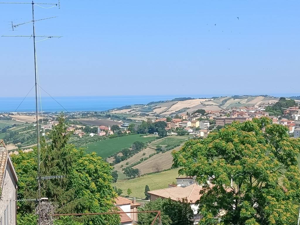 Casa indipendente a Fermo in Via Brunforte - Foto 2
