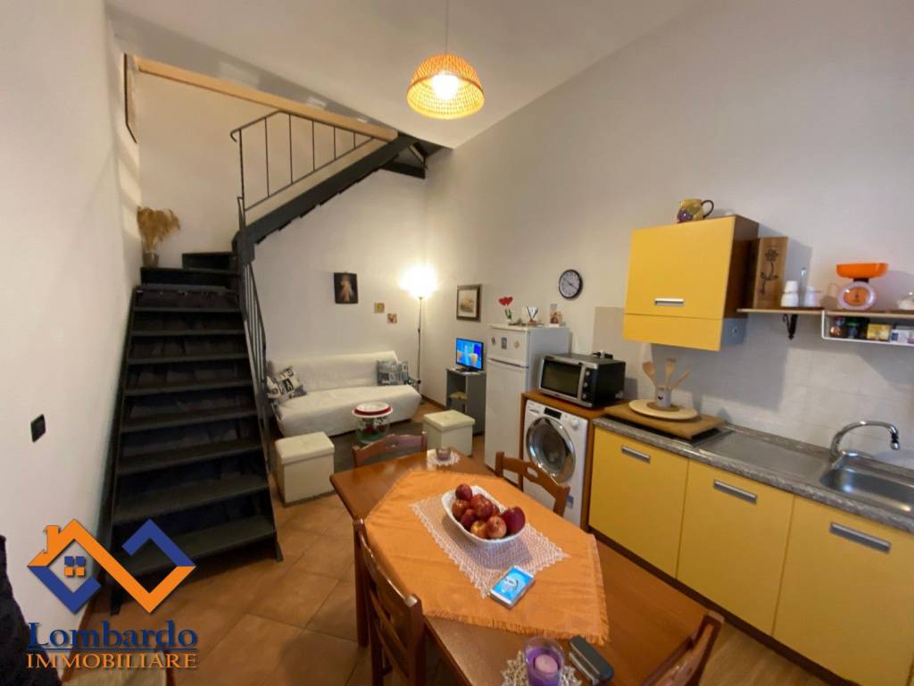 Casa indipendente a Castellammare del golfo in Piazza Gaspare Nicotri - Foto 2