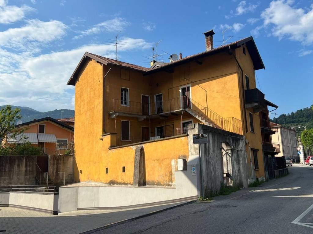Appartamento a Verbania in Via Giuseppe Cuboni, 5 - Foto 2