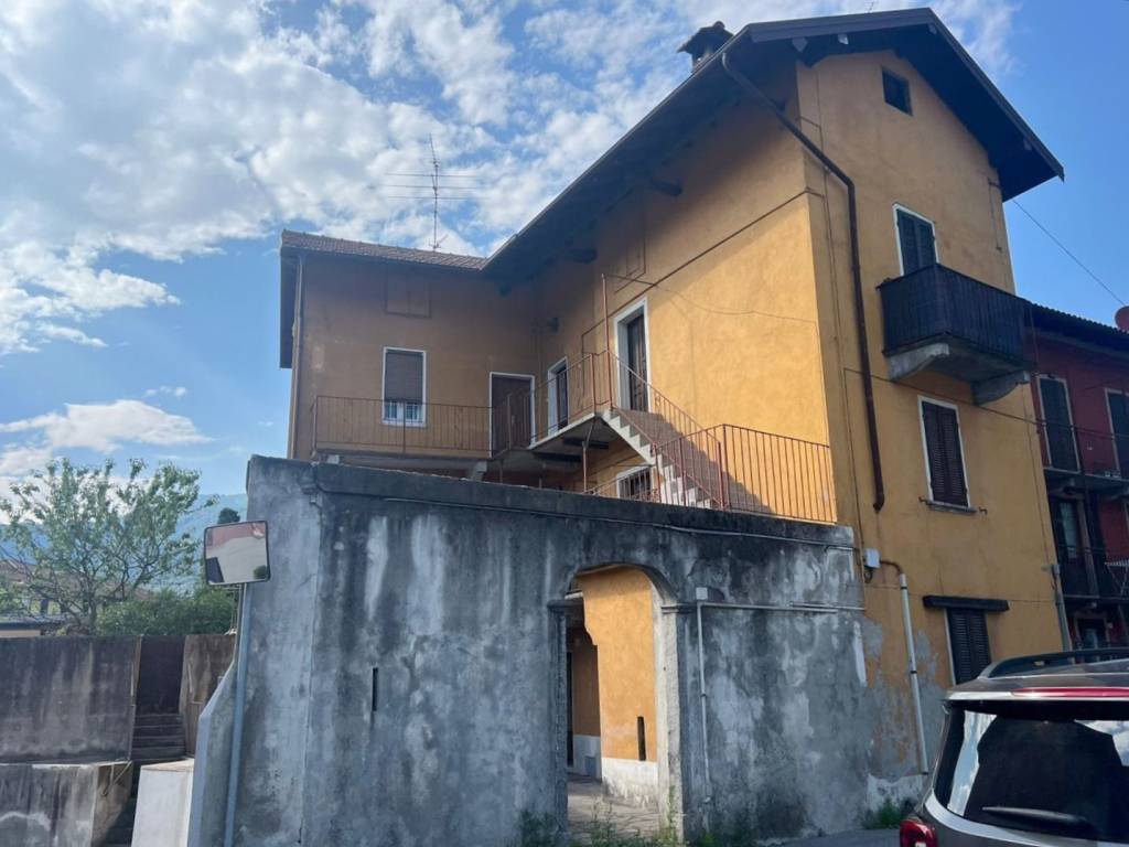 Appartamento a Verbania in Via Giuseppe Cuboni, 5 - Foto 3