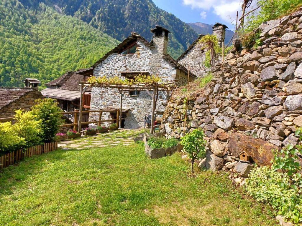 Casa indipendente a Borgomezzavalle in Via della Terra - Foto 2