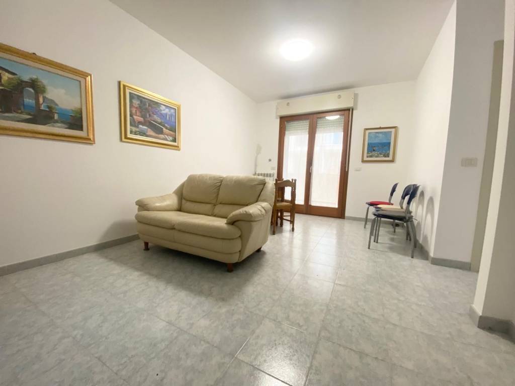 Appartamento a Pescara in Via San Pio da Pietrelcina, 5 - Foto 2