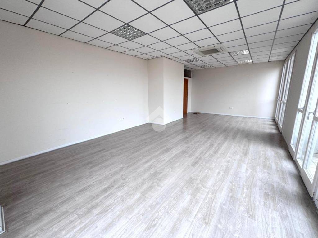 Loft / open space a Volta mantovana in Via San Martino - Foto 2